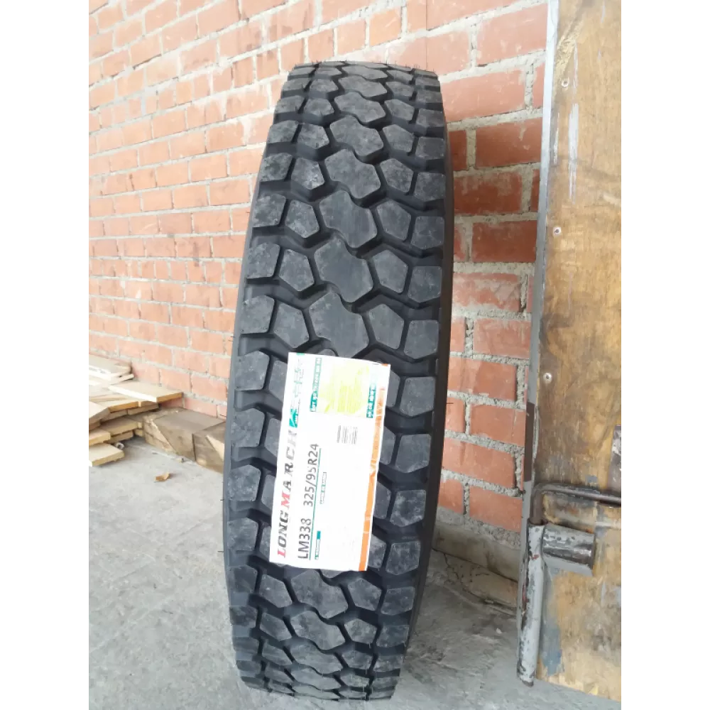 Грузовая шина 325/95 R24 Long March LM-338 22PR в Губахе