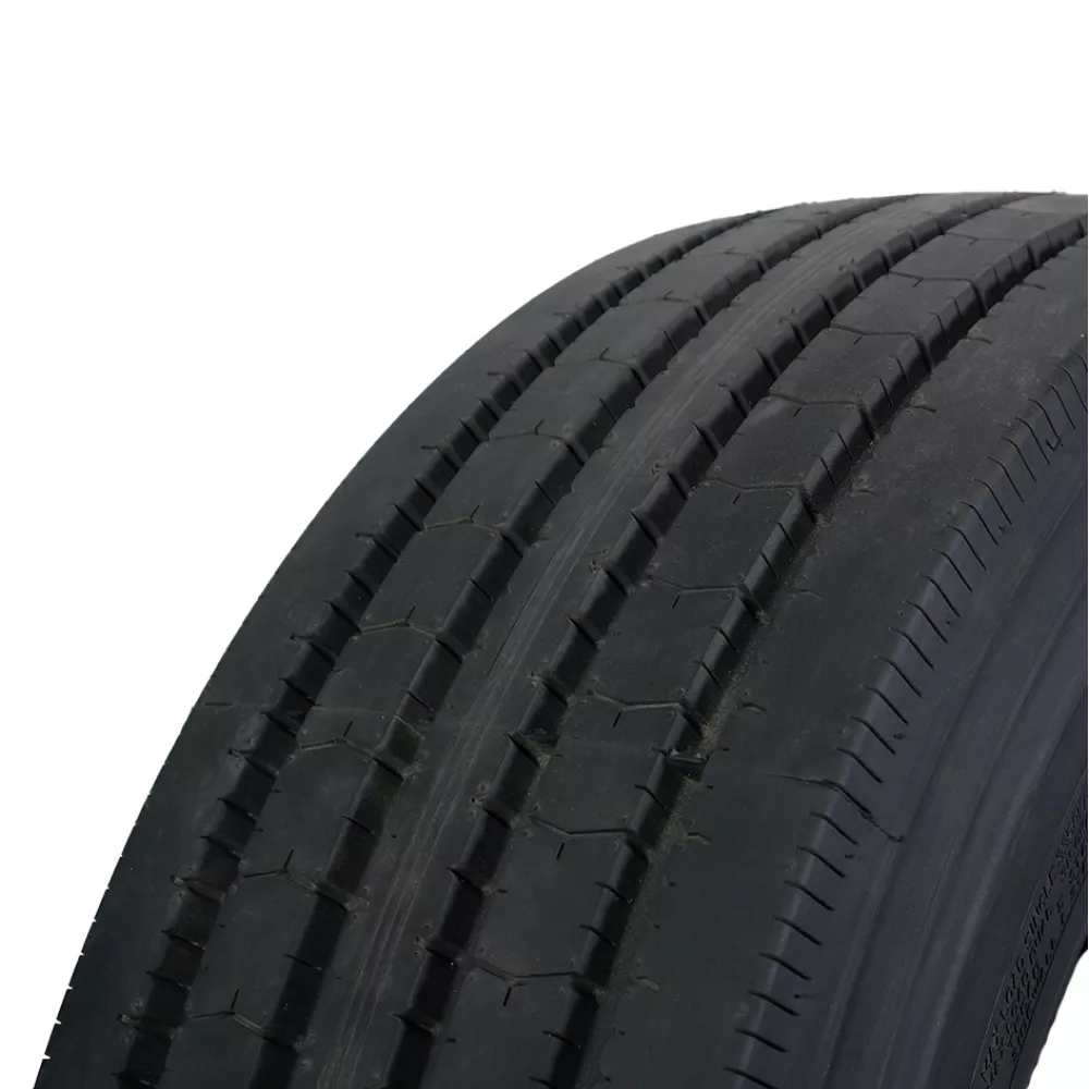 Грузовая шина 285/70 R19,5 Long March LM-216 18PR в Губахе