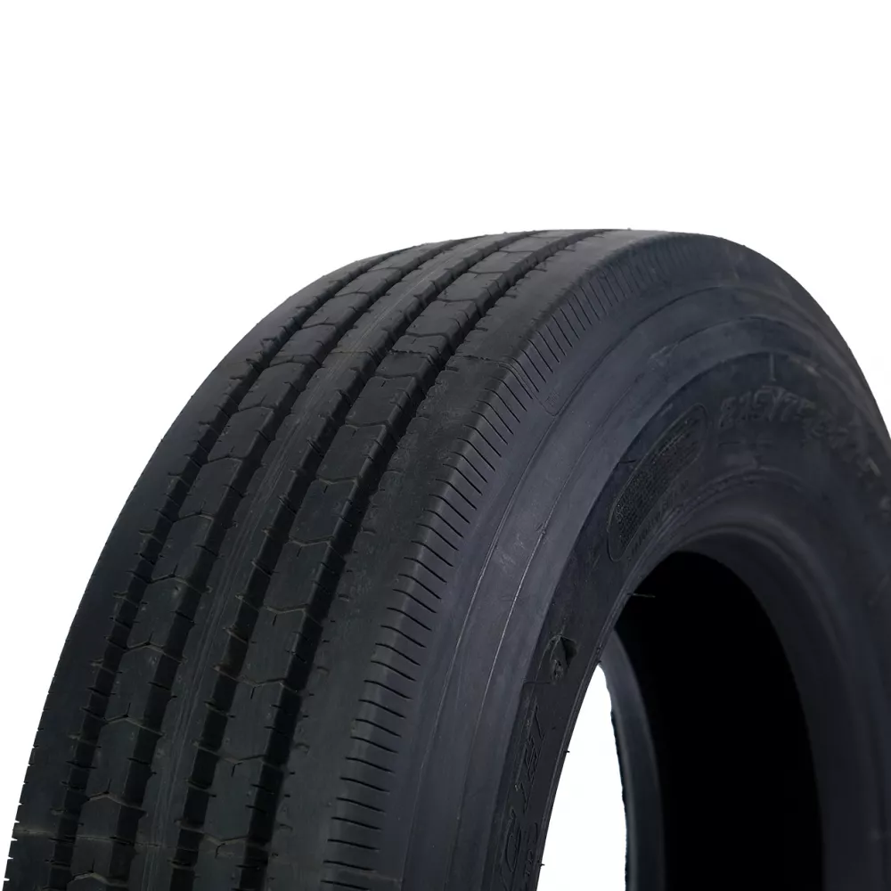 Грузовая шина 215/75 R17,5 Long March LM-216 16PR в Губахе